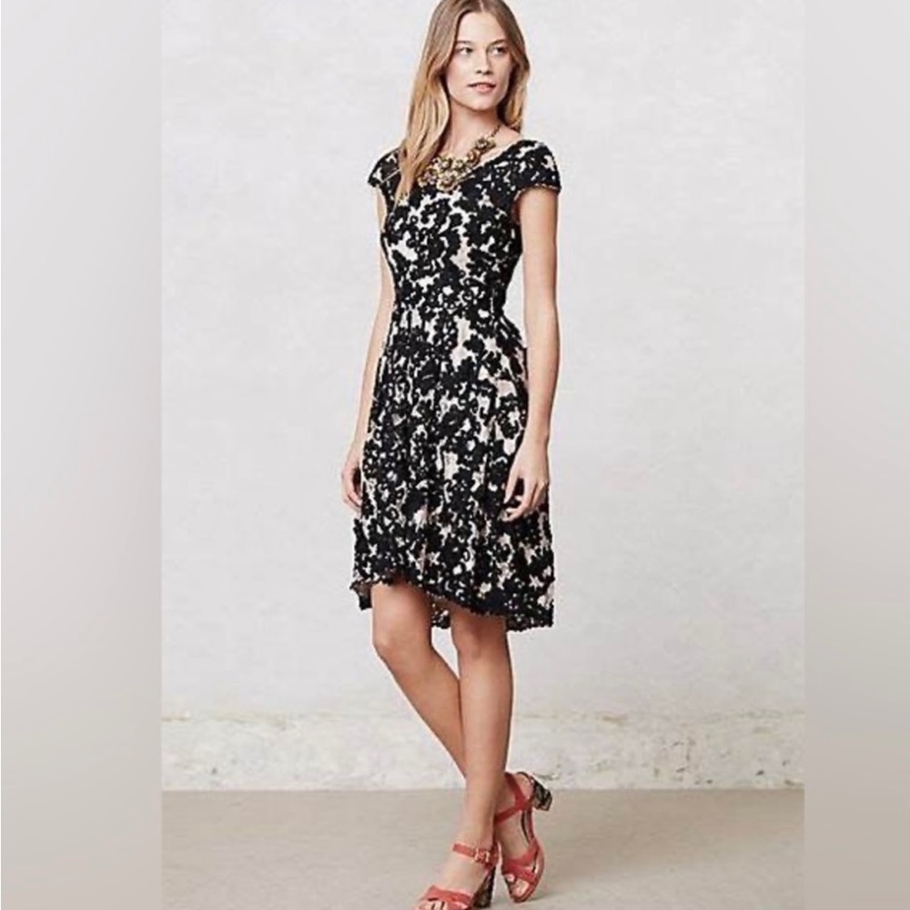 NWOT - Anthropologie Yoana Baraschi sheer Jardim lace black and nude dress.